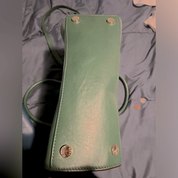 MICHAEL Michael Kors Green Leather Tote
Gently used but new condition - Picture 4 of 5